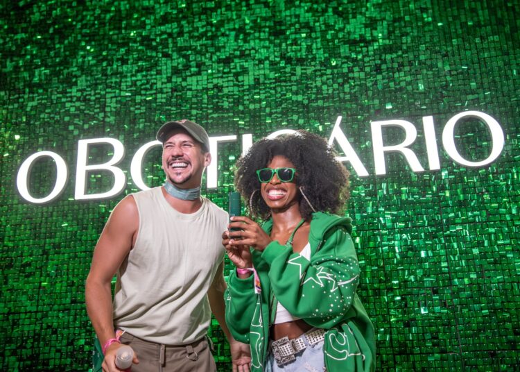 Boticário homenageia os diferentes ritmos do Carnaval em campanha e participa de celebrações em todo Brasil