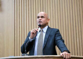 Alex Melo comemora ação de bem estar com o Grupo Calebe em prol dos idosos