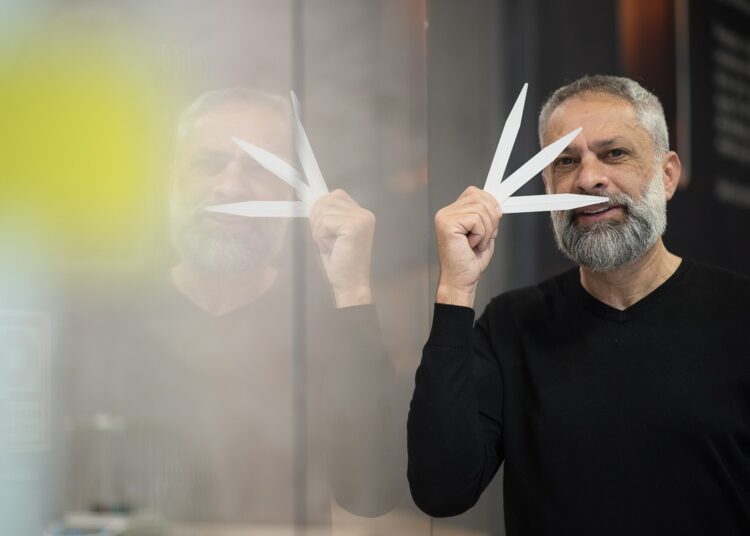 Bloco das cheirosas: perfumista do Boticário dá dicas de fixação de fragrâncias durante o Carnaval