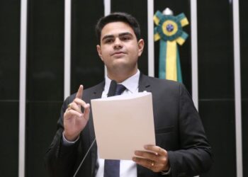 Com protagonismo do deputado Ícaro de Valmir, Câmara aprova projeto que fortalece cumprimento de decisões internacionais de direitos humanos