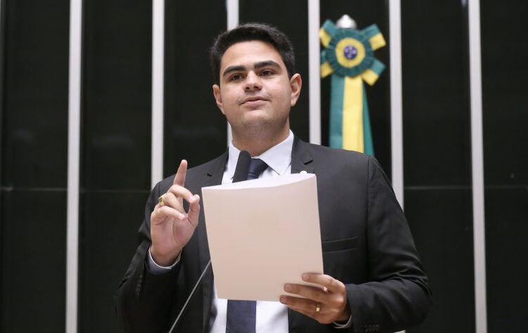 Com protagonismo do deputado Ícaro de Valmir, Câmara aprova projeto que fortalece cumprimento de decisões internacionais de direitos humanos
