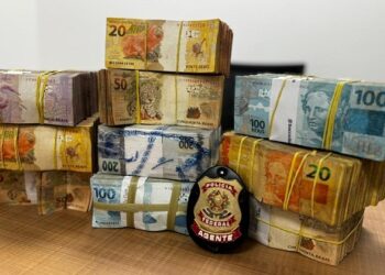 Polícia Federal apreende meio milhão em espécie suspeito de desvio de recursos públicos em Sergipe