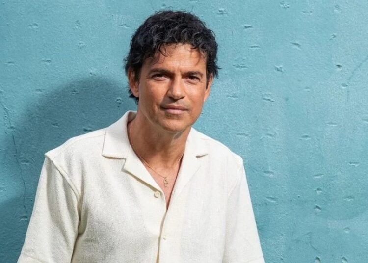 Últimos ingressos: Jorge Vercillo se apresenta em Aracaju com turnê que celebra 30 anos de carreira