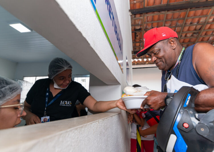 Restaurante Popular Padre Pedro garante alimentação digna em quatro unidades localizadas na capital sergipana