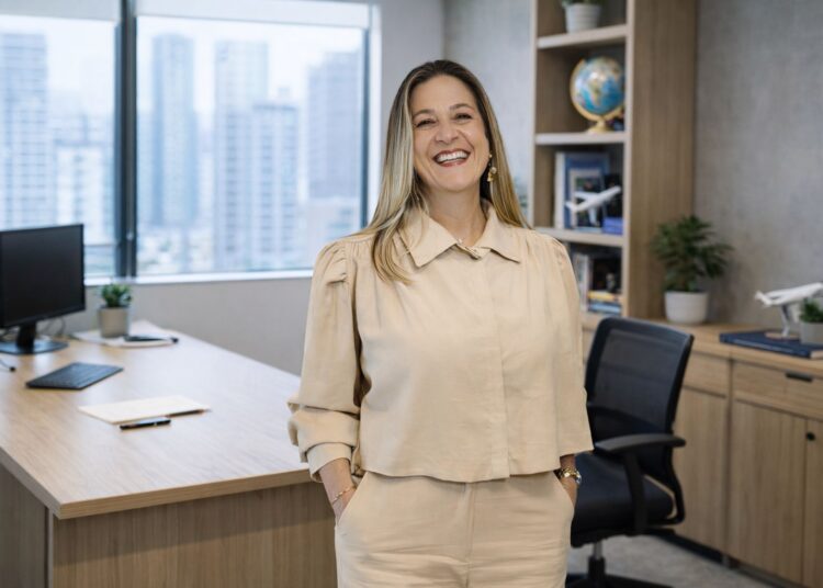 Agente de viagens Carol Asencio alerta para “mentiras” comuns no planejamento de turistas