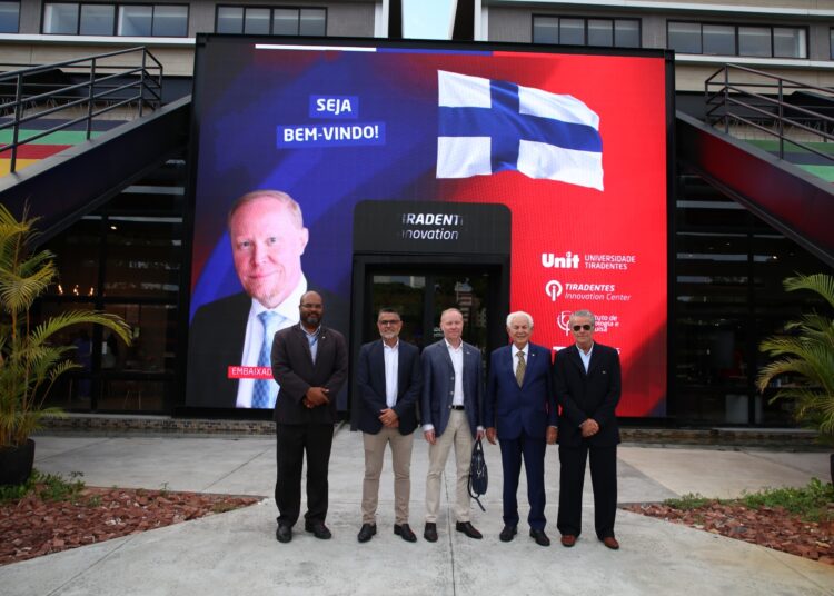 Visita do embaixador da Finlândia reforça ambiente de inovação e abre portas para cooperação internacional em Aracaju