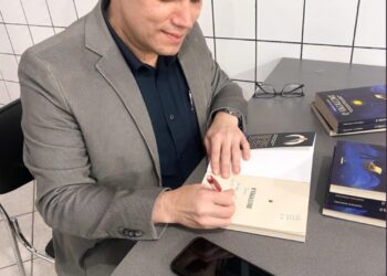 Fredson Navarro faz noite de autógrafos do livro ‘O Vagalume’ no Dia do Jornalista