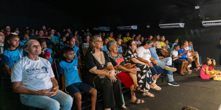 Vila da Páscoa 2026 reúne atrações para todas as idades e atrai público diverso em Aracaju