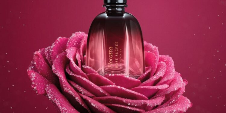 O Boticário apresenta Floratta Rose Sucrée com a potência olfativa da rosa Damascena açucarada em uma releitura da alta pâtisserie francesa