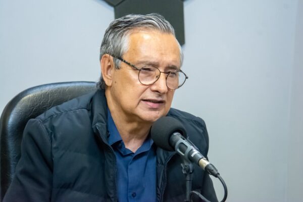 “Tem gente que torce e trabalha pela desunião do nosso bloco, mas não vai conseguir”, diz Eduardo Amorim
