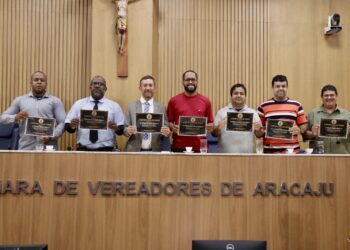 Nova diretoria do SIMETAFRE toma posse e reforça luta pela regulamentação dos profissionais sobre duas rodas em Aracaju