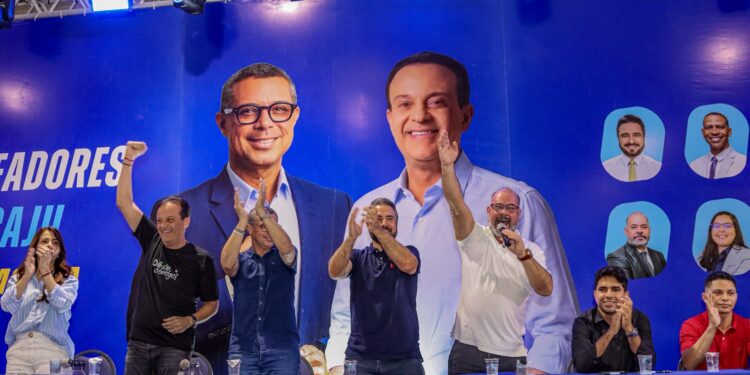 Em discurso na Câmara, Isac destaca trajetória de André Moura em ato que reuniu mais de 3 mil pessoas