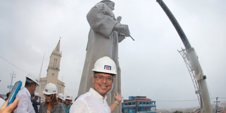 Governo de Sergipe entrega monumento de Santo Antônio em Aracaju para fortalecimento do turismo religioso