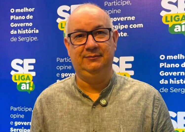 Delegado Augusto César repudia decisão que impede Flávio Bolsonaro de visitar o pai até as eleições