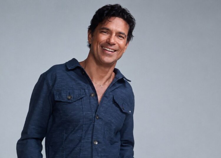 Após sucesso de público, Jorge Vercillo retorna a Aracaju para apresentação especial no Dia dos Pais