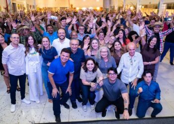 Lúcio Flávio reúne quase 1.000 pessoas em confraternização, presta contas do mandato e anuncia apoio para 2026