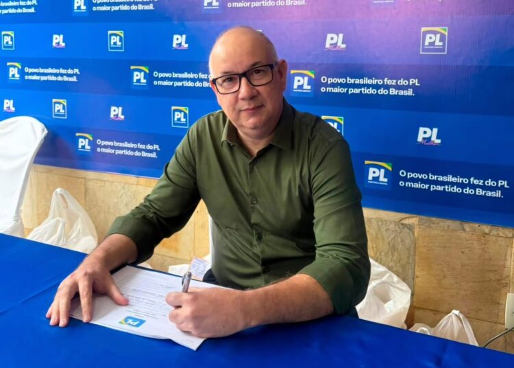 Delegado Augusto César tem candidatura a deputado federal homologada pelo PL em convenção estadual