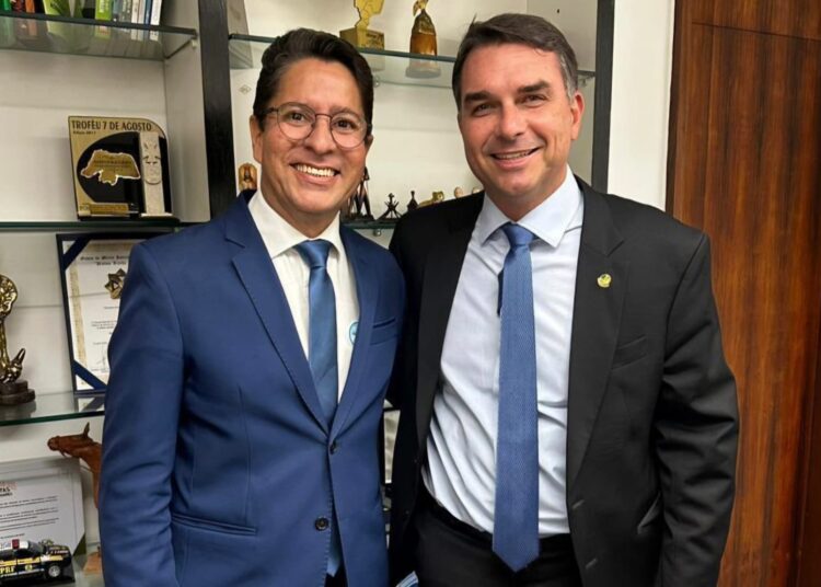 Ricardo Marques consolida em Sergipe um dos três palanques de Flávio Bolsonaro no Nordeste