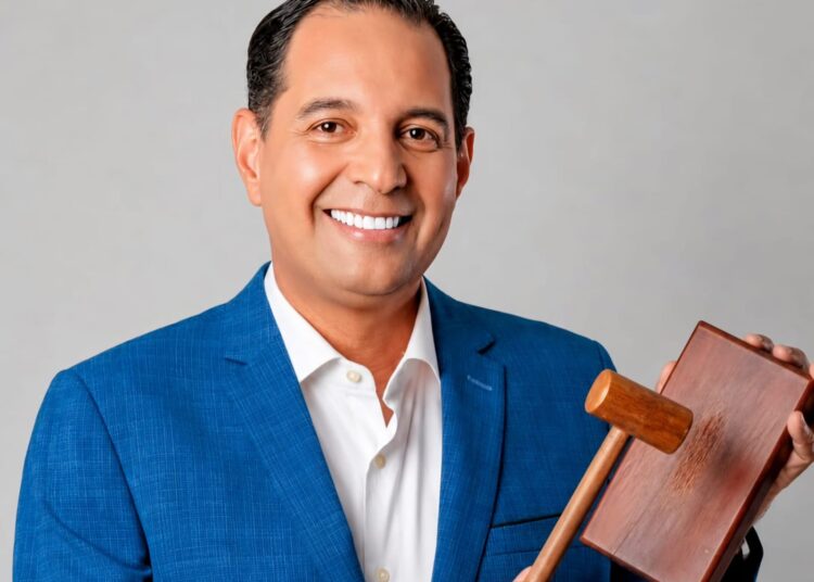 Cláudio Luis registra em cartório compromisso de doar 100% do salário de deputado federal a instituições filantrópicas