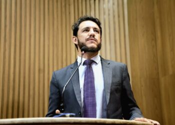 Camilo Daniel critica vetos de Emília Corrêa a emendas ao orçamento
