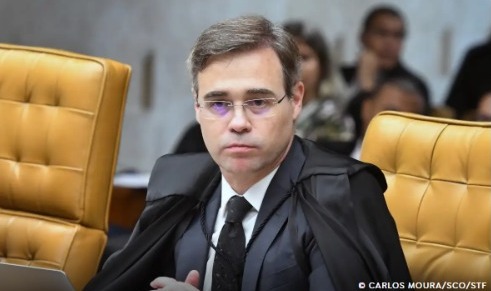 Crise no STF: maioria da Segunda Turma mantém afastamento do chefe da PF por decisão de Mendonça