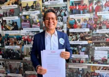 Ricardo Marques assina carta-compromisso com o Sintese e assume propostas em defesa dos professores