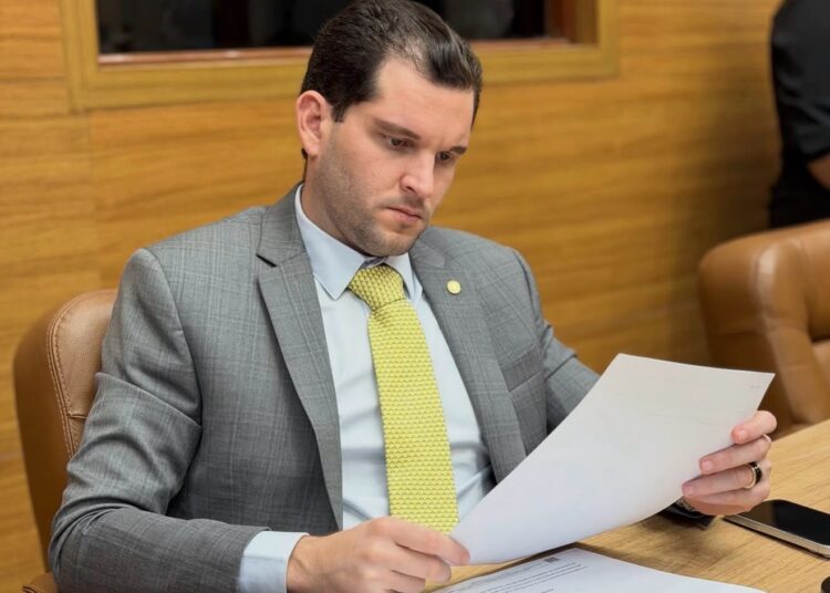 Bloqueio sem explicação: motoristas de aplicativo cobram regras mais claras