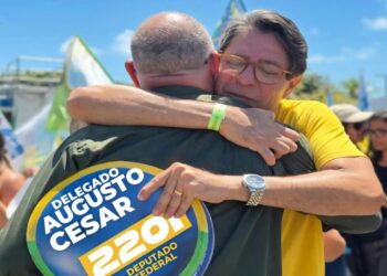 Candidato a deputado federal, Delegado Augusto César participa de ato em Aracaju com Flávio Bolsonaro