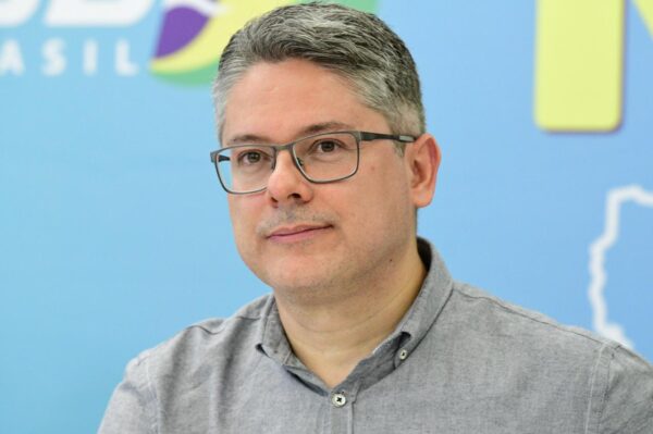 Alessandro Vieira é reeleito e seguirá representando Sergipe no Senado Federal